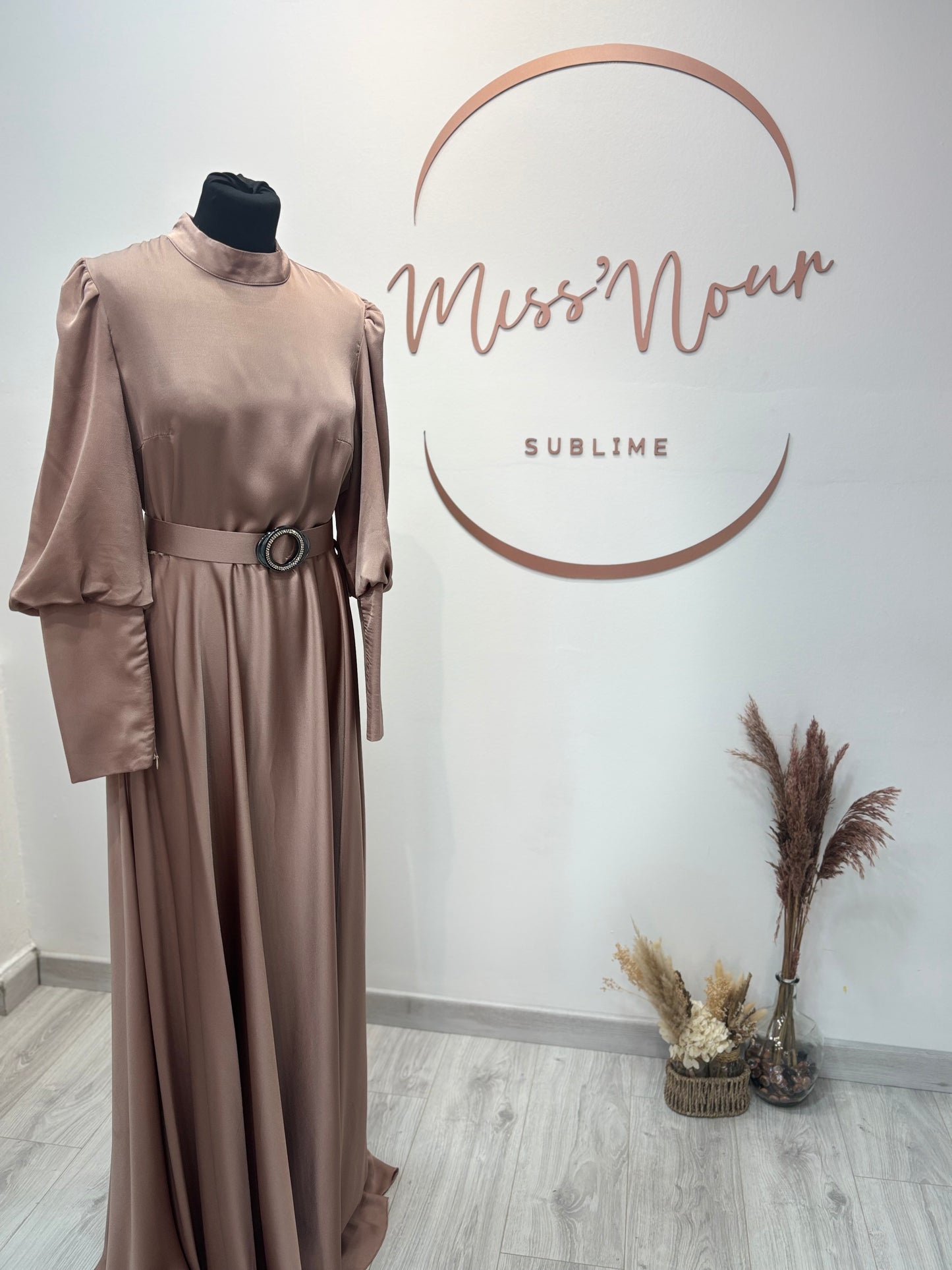 Robe Sarah