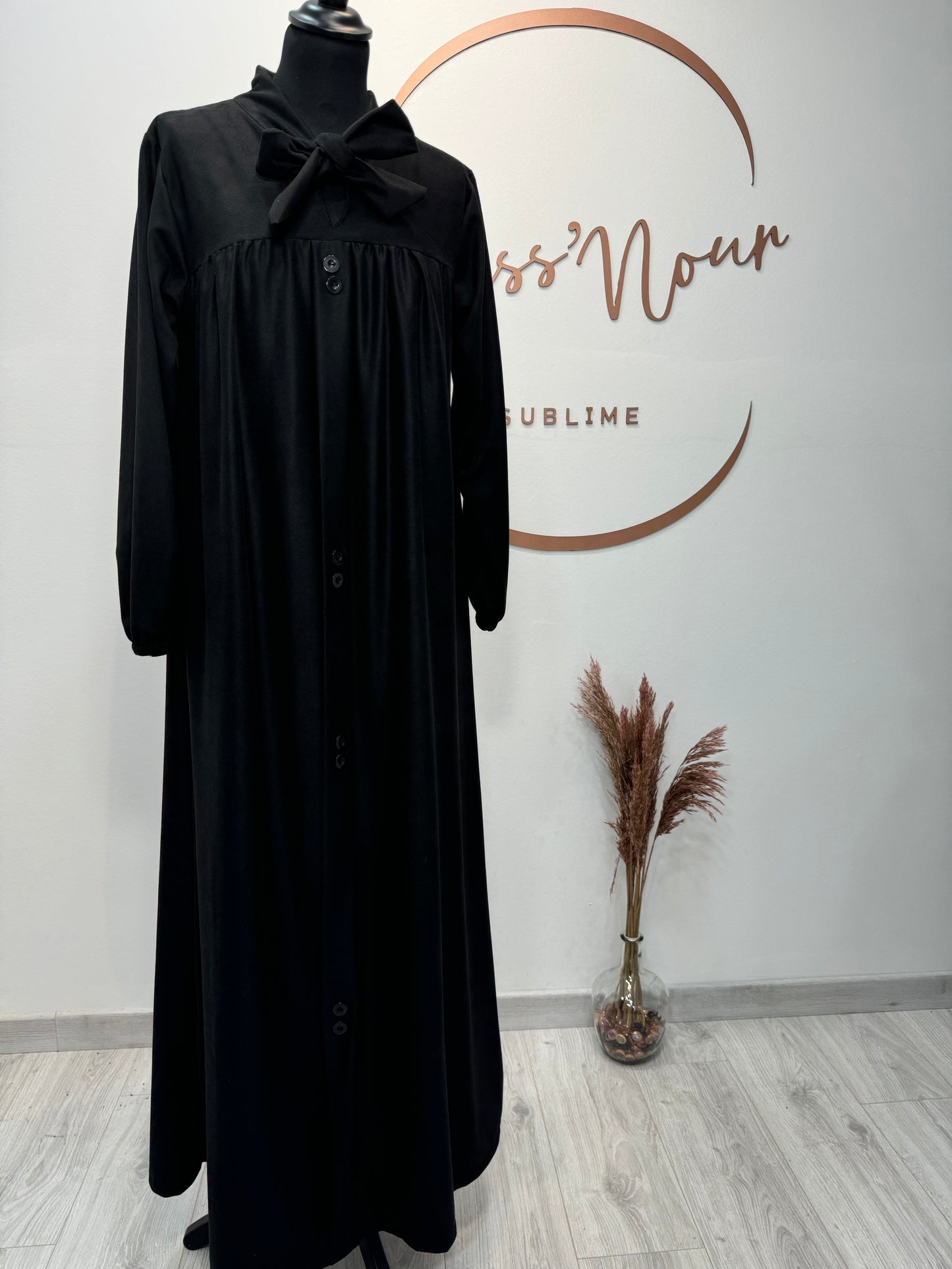 Robe Nour