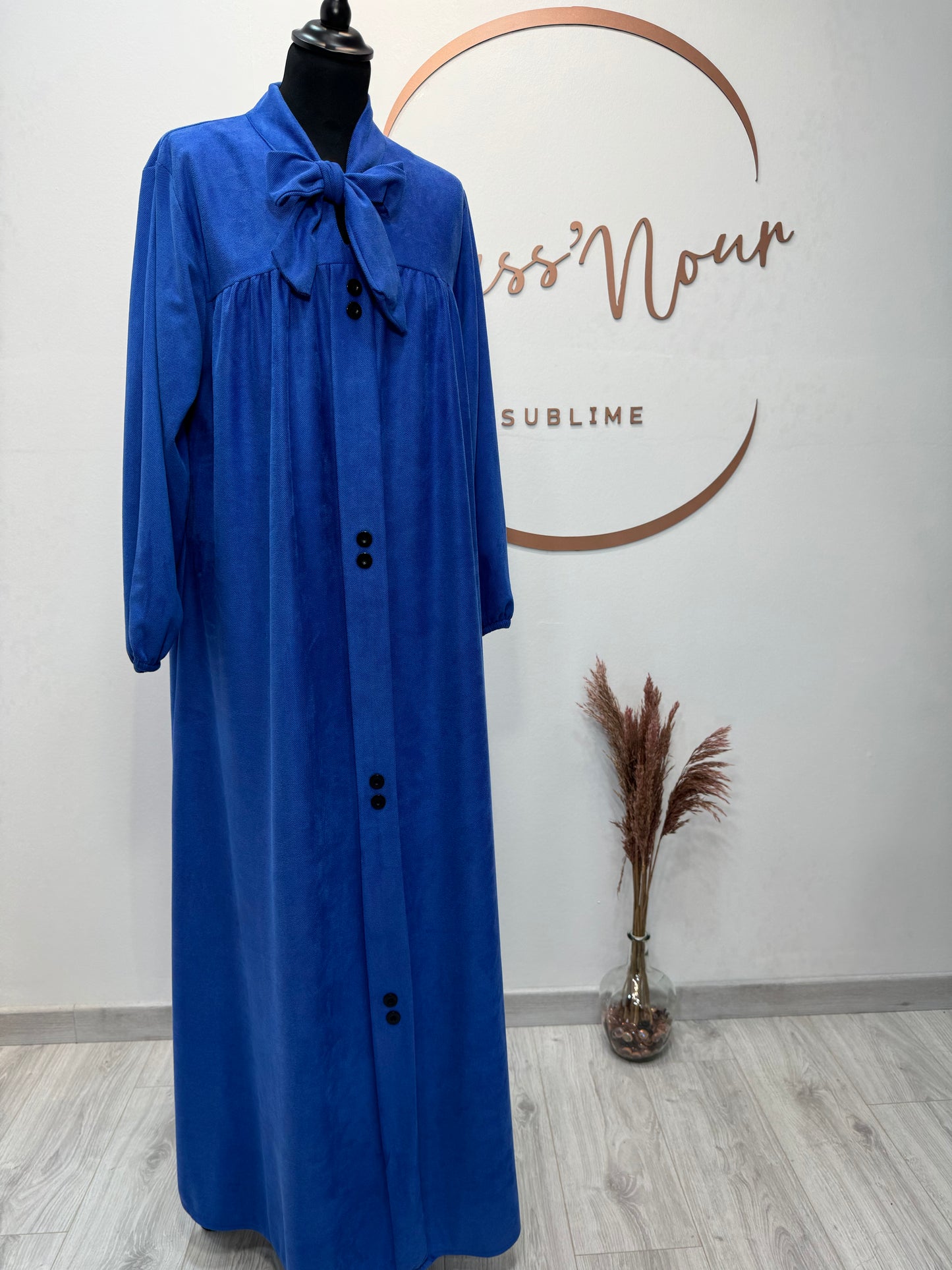Robe Nour