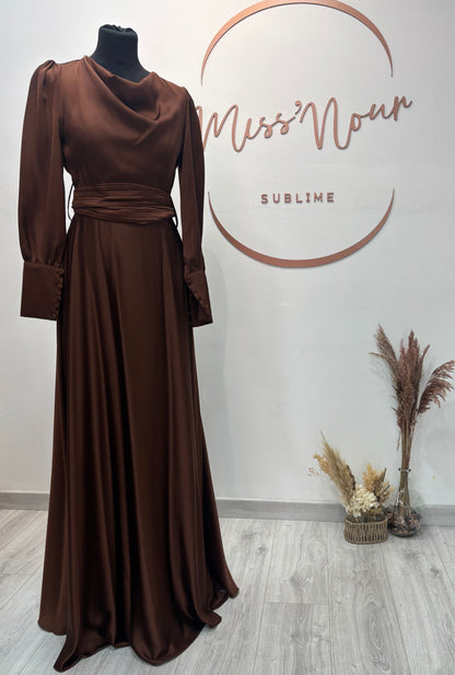 Robe Leyla